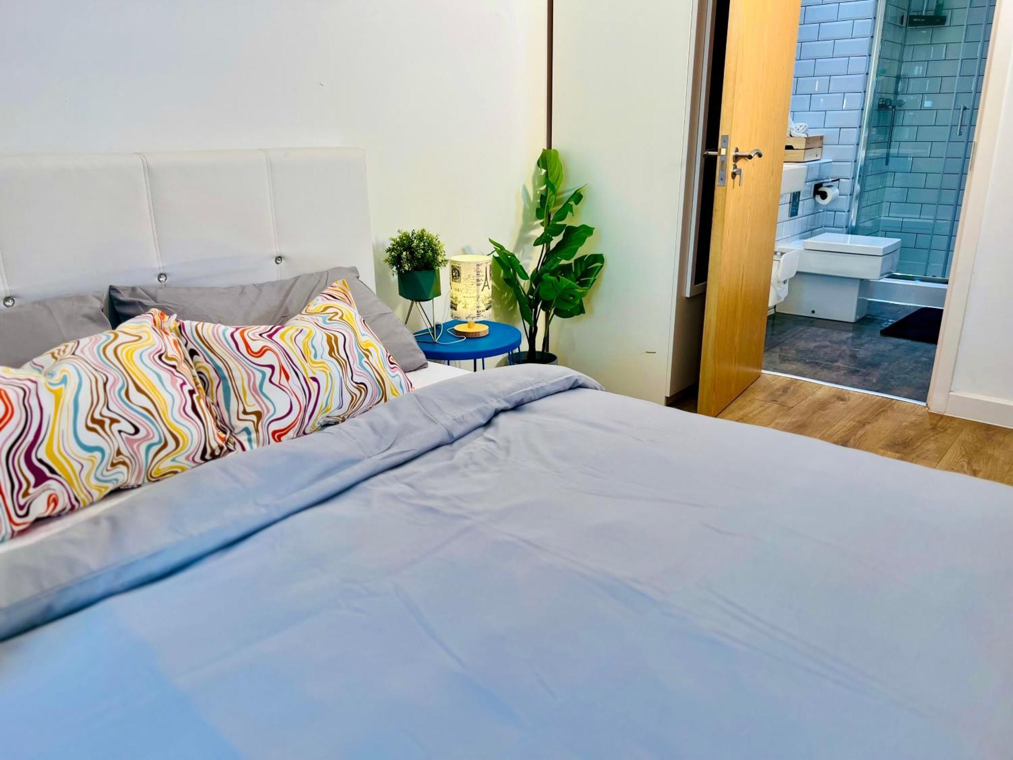 Luxury Urban Tranquility At B1 Apartment Бирмингам Екстериор снимка