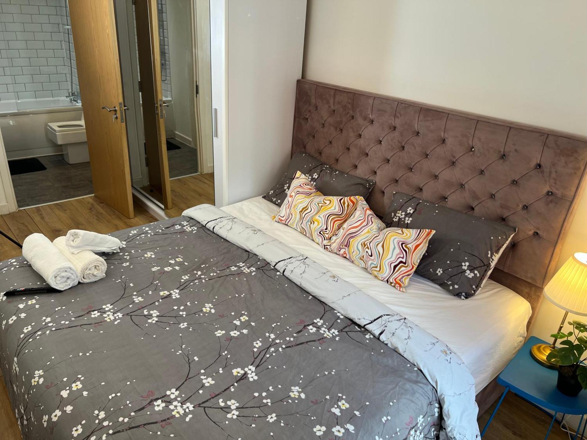 Luxury Urban Tranquility At B1 Apartment Бирмингам Екстериор снимка
