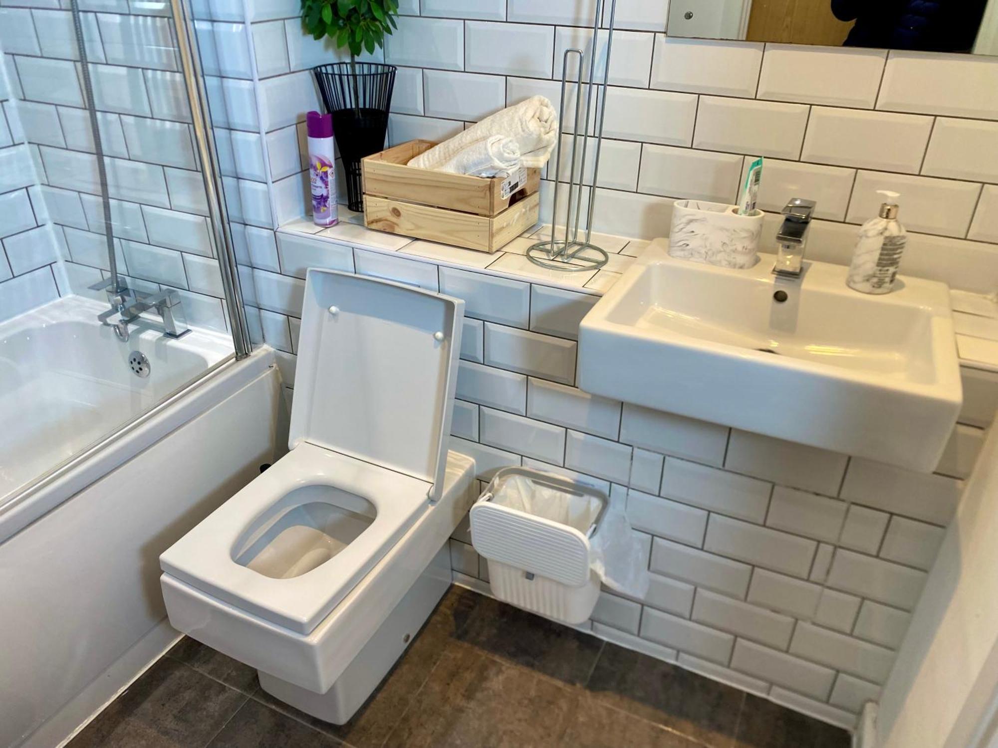 Luxury Urban Tranquility At B1 Apartment Бирмингам Екстериор снимка